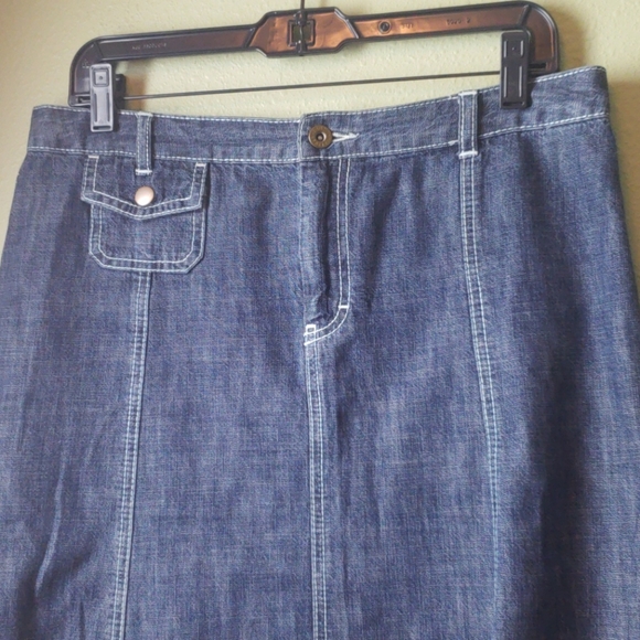 Tommy Hilfiger Skirt - Picture 3 of 6